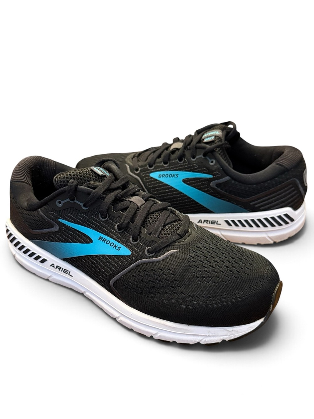 Brooks Ariel ‘20 Running Shoes Women’s 11 Wide D Black Blue Support 1203151D064